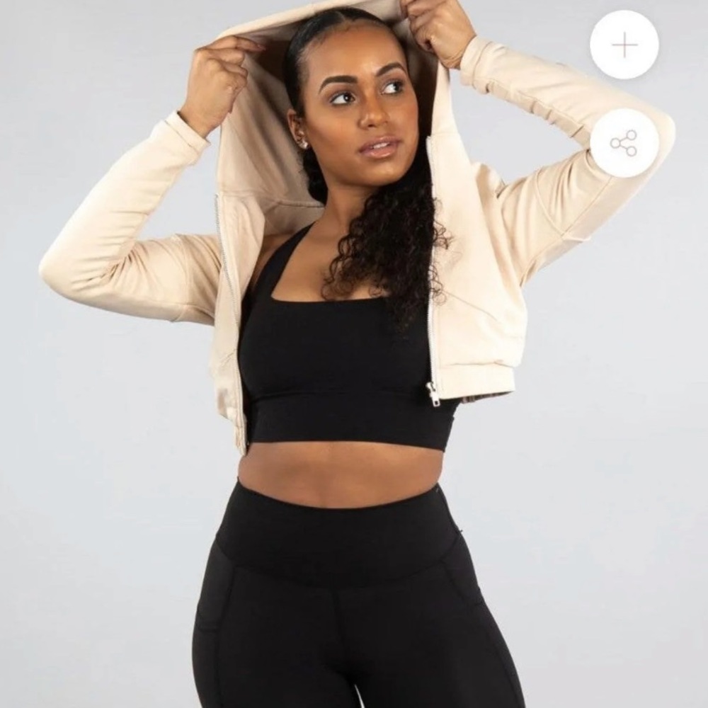 ❌SOLD❌ Buffbunny Crop Hoodie - Picture 1 of 10